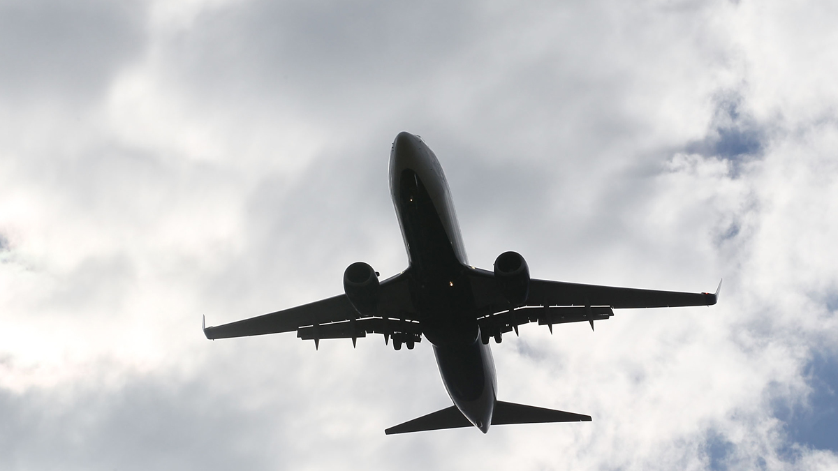 Plane's Landing Gear Fails During Takeoff in Nantucket