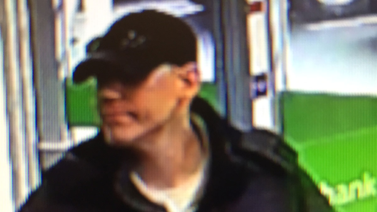Police Search for Suspect in West Hartford Bank Robbery