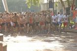 Runners Brave Extreme Heat