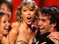Taylor Swift Makes History at CMAs