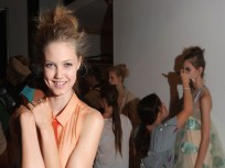 A Netflix for Dress Borrowing