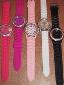 Sparkly Sand-seational Watches from Narmi