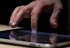Apple Swears iPad Partners to Secrecy