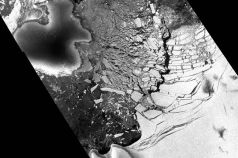 NYC-Sized Ice Chunk Breaks Off in Antarctica
