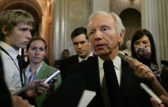 10 Arrested While Protesting Lieberman 