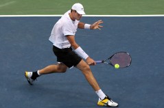 Tennis's Isner Setting Sights on Pilot Pen