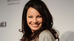 Fran Drescher Talks Dating Interruptions & "Fifty Shades of Grey"