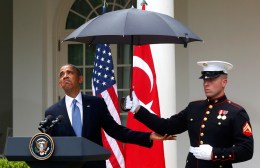 Obama US Turkey umbrella