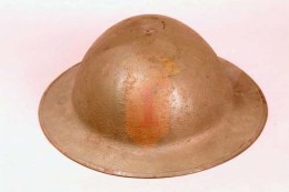 Students Take Field Trip To Return Soldier’s Helmet