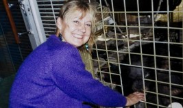 First Glimpse at Graphic Images of Chimp Attack Victim