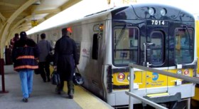 Surprise! Commuter Trains Leave Late on Purpose!