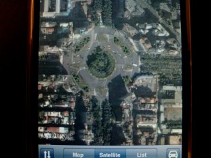 How Apple Could Tell Google Maps to Get Lost