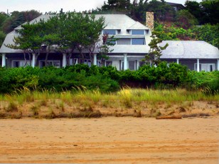 Madoff's Montauk Manse Hitting Auction Block