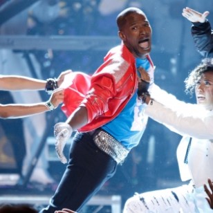 BET Awards Honors Michael Jackson With Humor, Performances