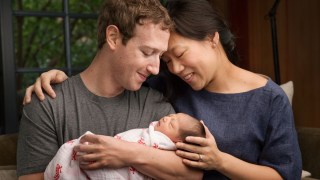 Zuckerberg and Chan Begin Selling Facebook Stock to Charity, Public Good Projects: Report