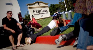 Fans Gather At Forest Lawn Memorial To Mourn Michael Jackson