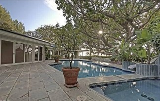 Live Like the King for $25K Per Month