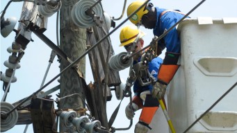 Plow Causes Power Outage in Manchester