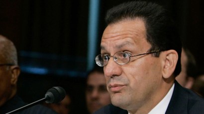 Hartford Mayor Eddie Perez is turning himself in to state police Tuesday morning, according to sources. 