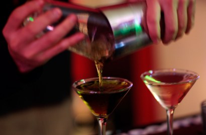 A midtown NYC bar will mix $1,000 cocktails during the Academy Awards. A midtown NYC bar will mix $1,000 cocktails during the Academy Awards.