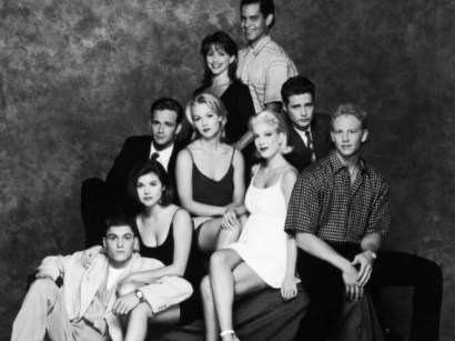 Ninety-three minutes for Beverly Hills 90210's pilot is about 90 minutes too long. 