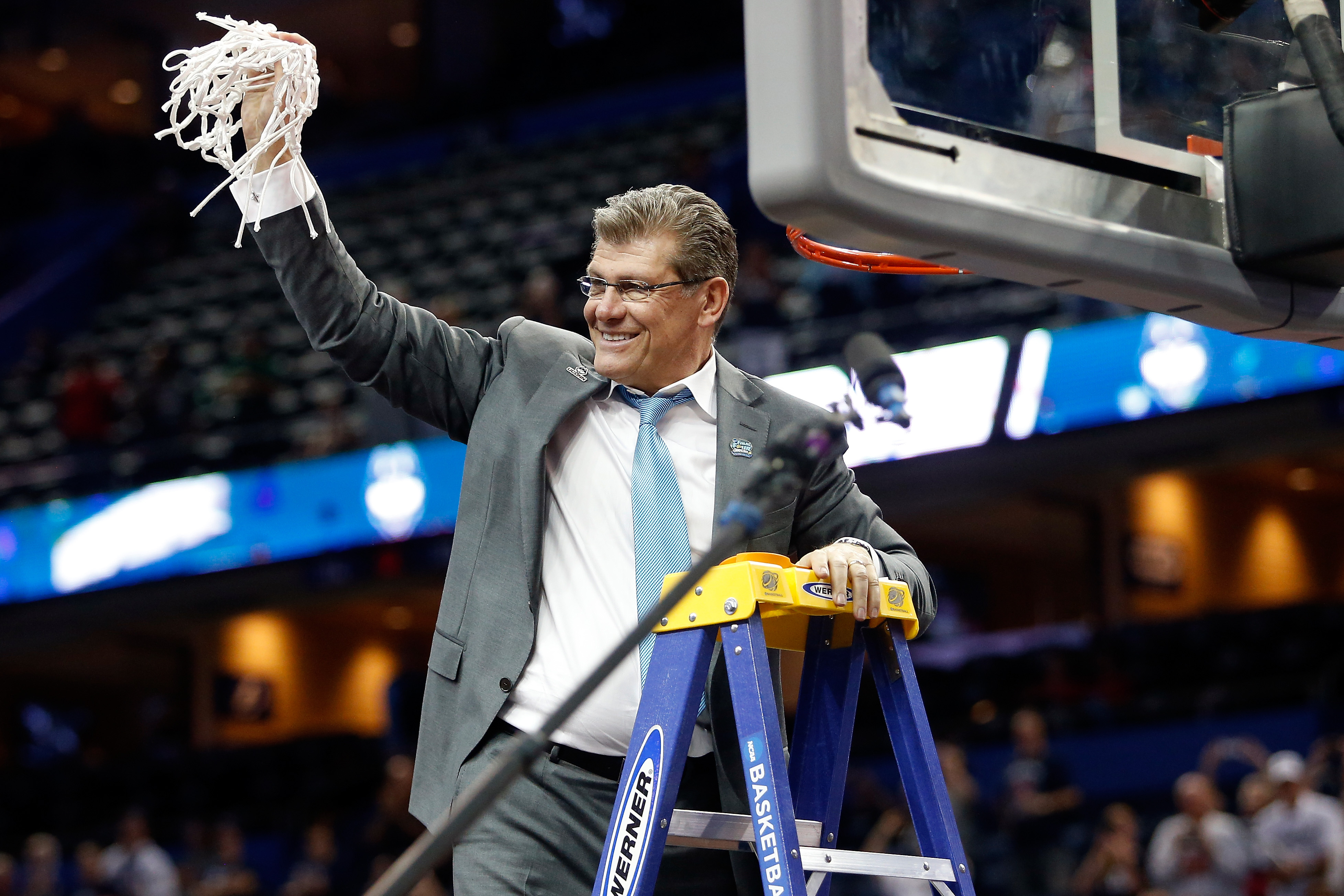 Geno to Participate in Free Autograph Session at Mohegan Sun