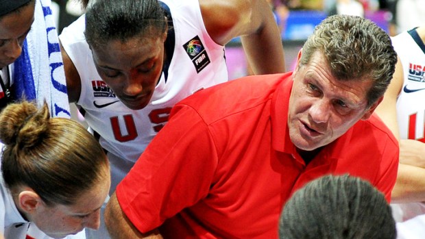 UConn Women Roll in Italy, 98-52