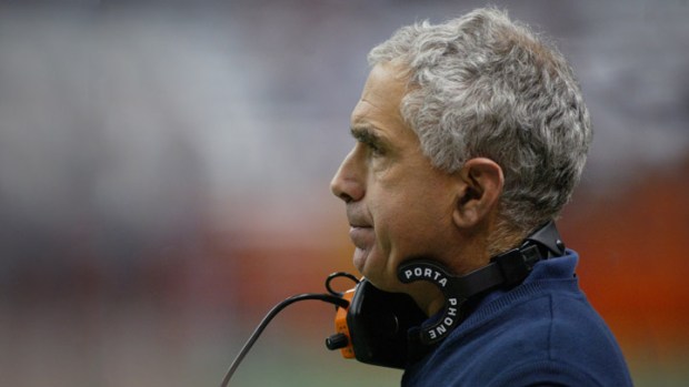 Pasqualoni Prepared to Lead Huskies