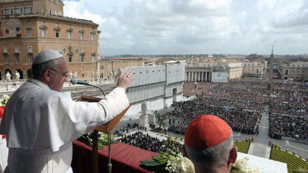 Pope Calls for Peace in First Easter Sunday Mass