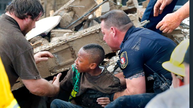 How to Help Tornado Victims