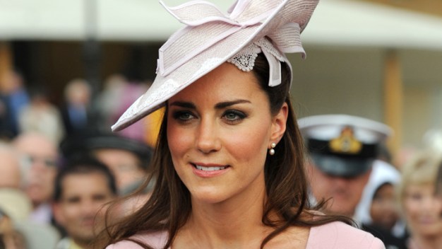 Fashioning A Newly Pregnant Kate