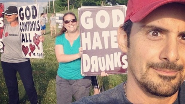 Brad Paisley Takes Selfie With Westboro Baptist Church Protesters