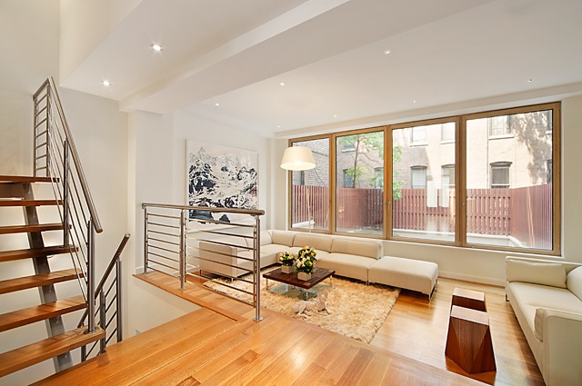 Jim Carrey's Housing Hunt Heating Up
