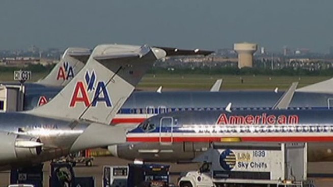 More flights canceled on Monday as travelers try to get around on American Airlines.