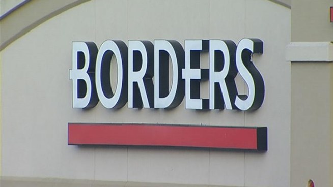 Borders is closing all of its stores nationwide and customers in Connecticut said they will miss it as part of their lives. 