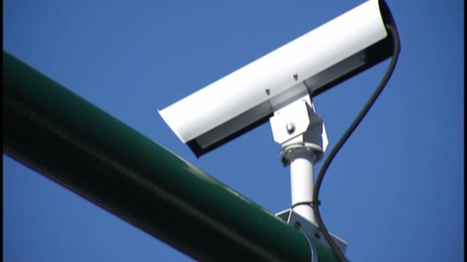 Lawmakers are once again considering red light cameras for Connecticut, but what are some of the arguments for and against them?