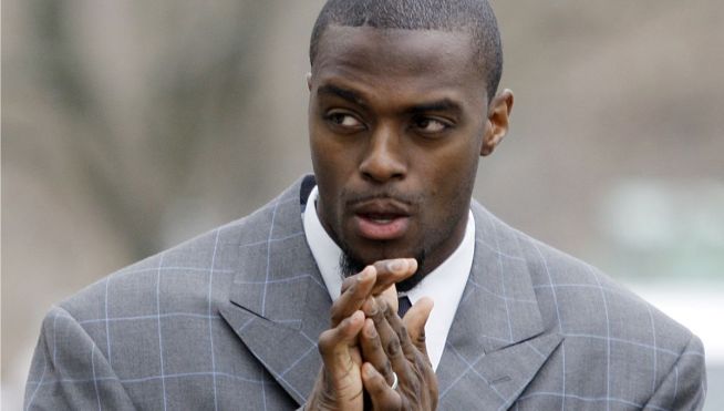 Plaxico In and Out of Court in 42 Seconds