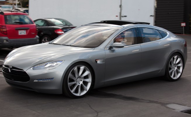 Tesla Pre- Orders Hit $3.5M 