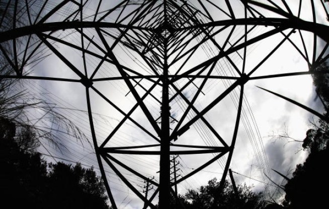 Critter, Storms Leave 21,000 in Darkness