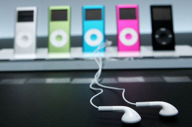 Apple Cuts iTunes Prices