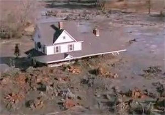 Tennessee Valley Coal Ash Spill Buries 400 Acres