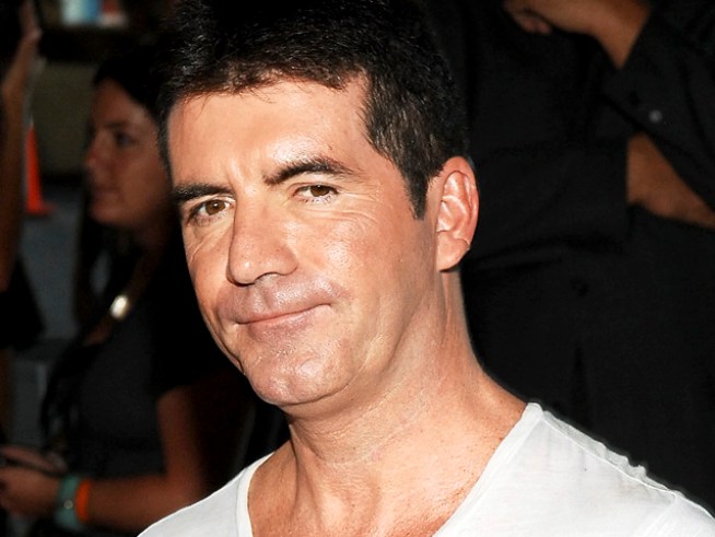 Simon Cowell Beats Trump as Top-Earning TV Dude