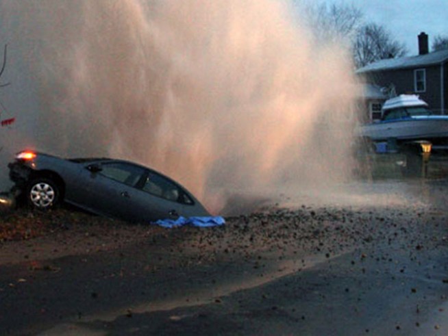 Lucky Driver Rescued Just Before Car Sinks