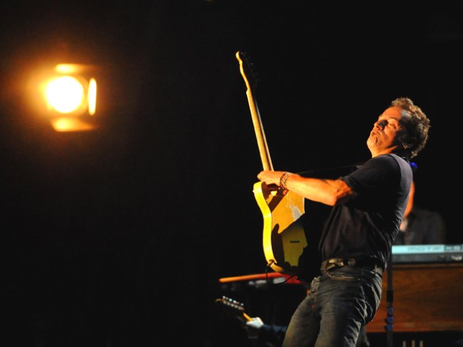 Springsteen to Detroit: "Hello, Ohio!"