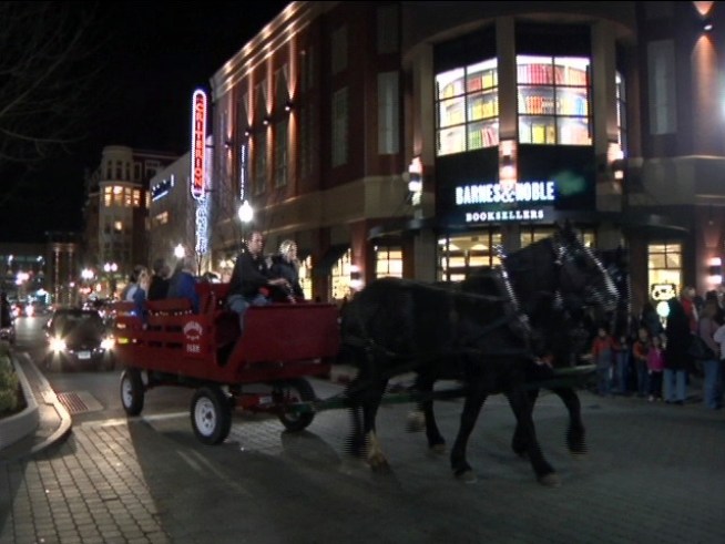 'Tis the Season in West Hartford