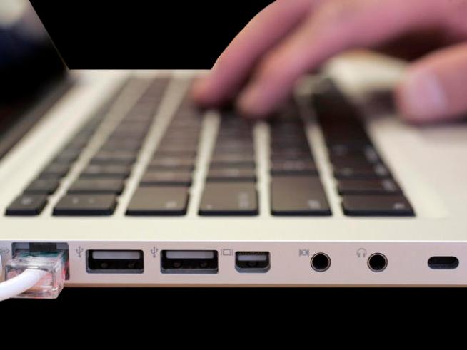 Students Hack Way to Better Grades: Cops
