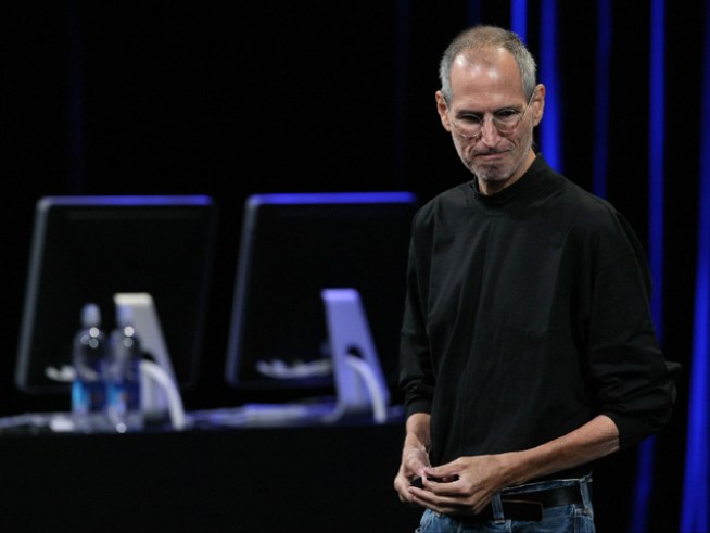 Steve Jobs and Friends Play Apple's New Tune