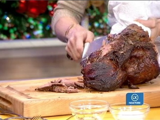 Classic Roast Rack of Lamb with Parsley-Garlic Crust