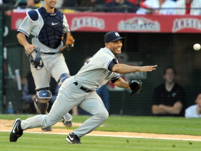 Mariano Rivera's Spit Adds New Wrinkle to Game Four