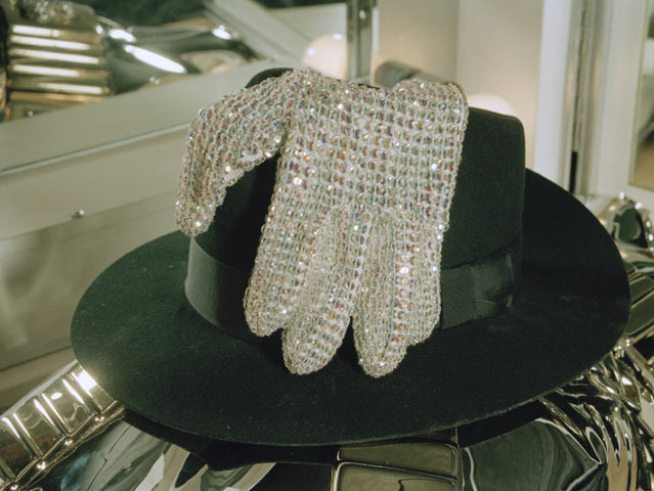 Michael Jackson's Glittery Glove Up For Auction